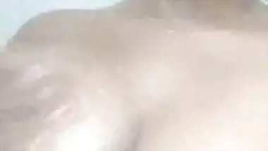 Cute Big Boobs babe Showing