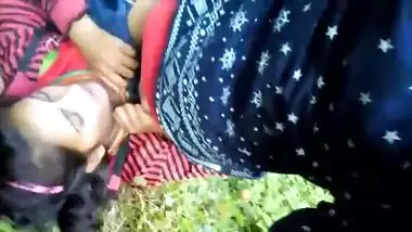 Desi lover fucking outdoor