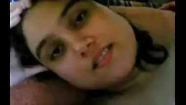 Amateur college girl enjoys a home sex session with her senior