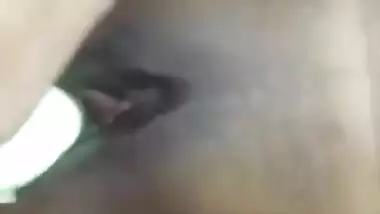 Desi girl fucking pussy dildo