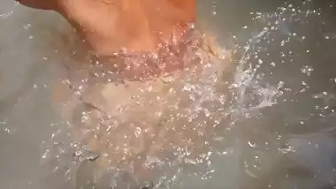 380px x 214px - Everbest Babita Singh Bathroom Mms Viral Xxx Outdoor Bathing Video indian  porn mov