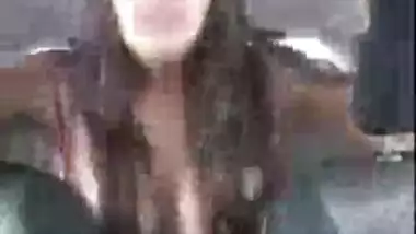 Virgin saali se jija ki car mai chut chudai ka leak mms