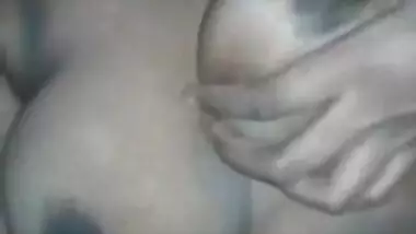 Horny Madurai girlâ€™s Tamil solo sex show