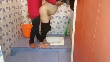Big Ass Step Sister-in-law Who Was Cleaning The Bathroom Was Caught And Fucked
