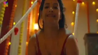 Erotic suhagrat video of a newly married couple