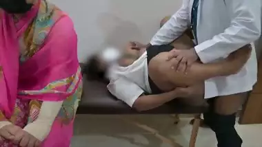Indian school student got hardly fucked by a doctor infront of mother