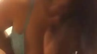 Sexy Nri Randi Showing Her Boob and pussy