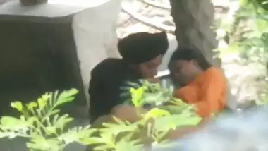 Girlfriend fucked outdoors Punjabi sex