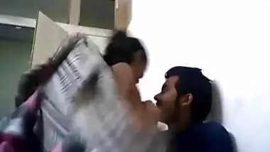 Love with Girlfriend Free Indian Porn Video - www.hotcutiecam