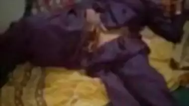 Wife Pussy Fingerring Capture By Husaband