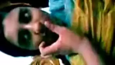 Feni girlfreind boobs fondled