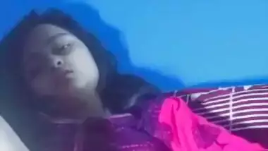 Bangladeshi Chittagong Girl Fingering Her Cunt On Cam indian porn mov