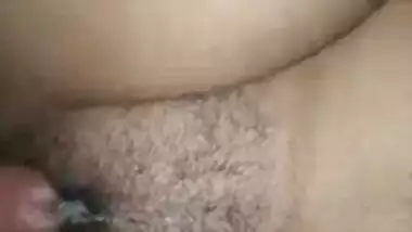 Fingering Pussy Of Desi Bhabhi