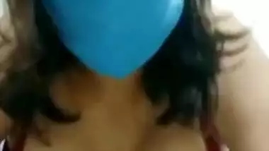 Desi bhabhi Saavi fucked by young boy